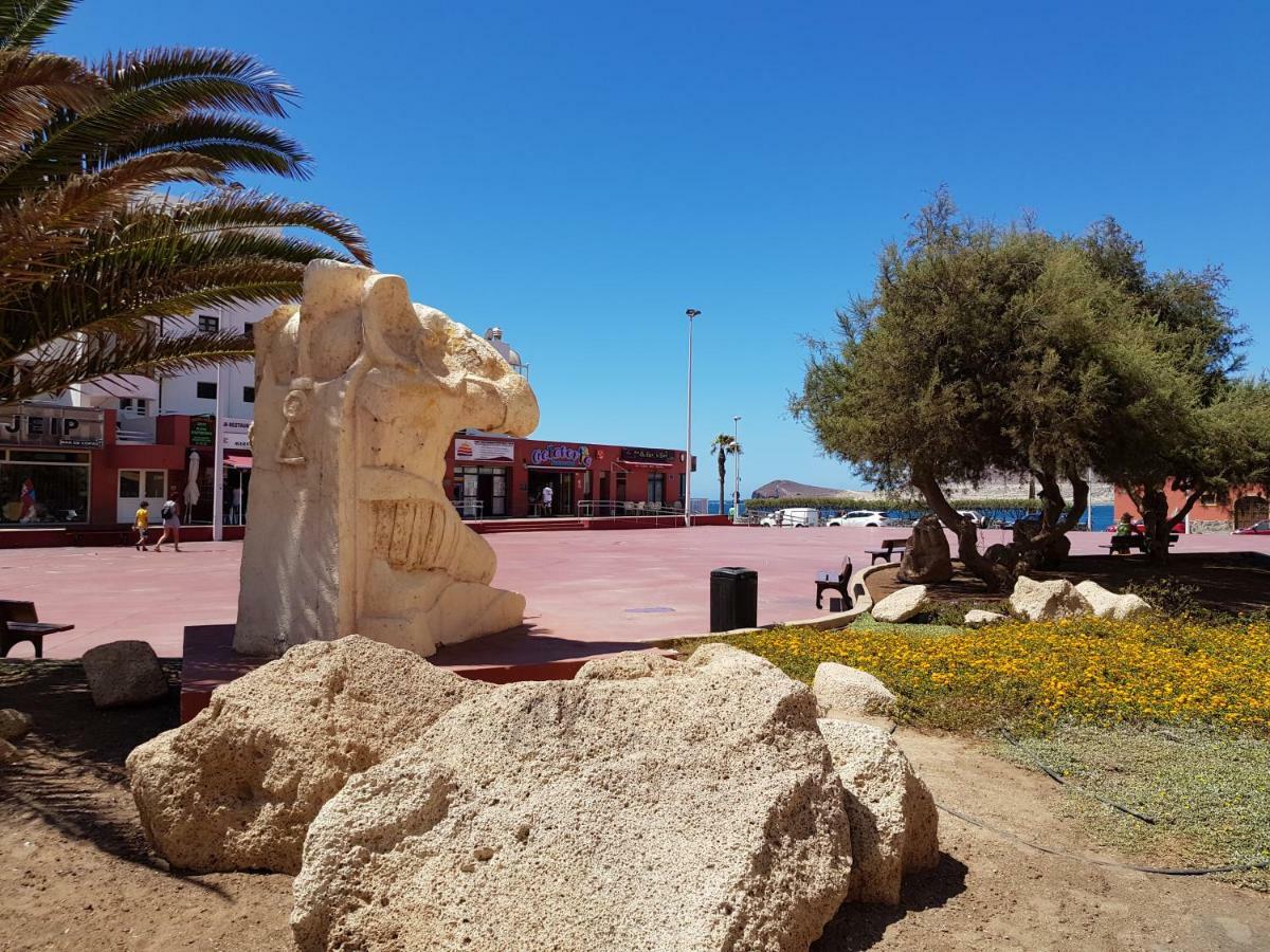 Alquilaencanarias El Medano Mirazul Plaza Roja Exterior photo